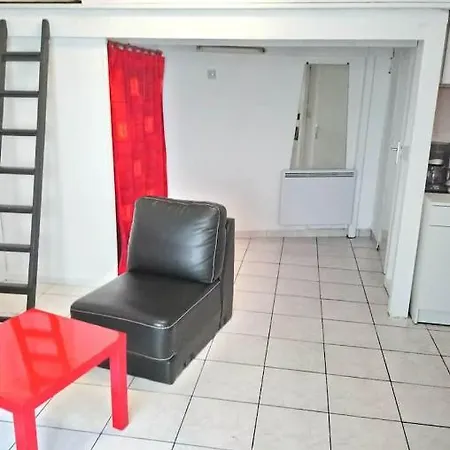 Appartamento Rouge à 5 Minutes De La Cathédrale Et Néoma Reims